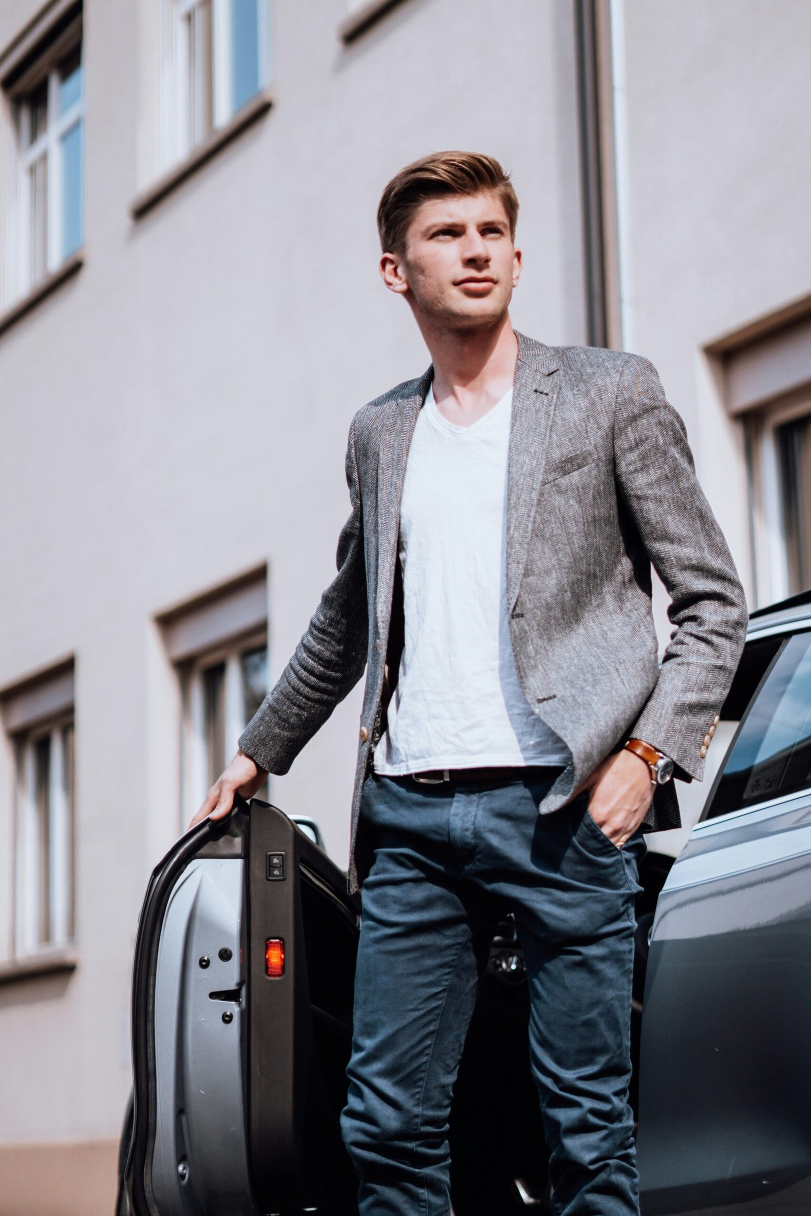 Smart Casual Essentials: Building a Stylish Casual Collection